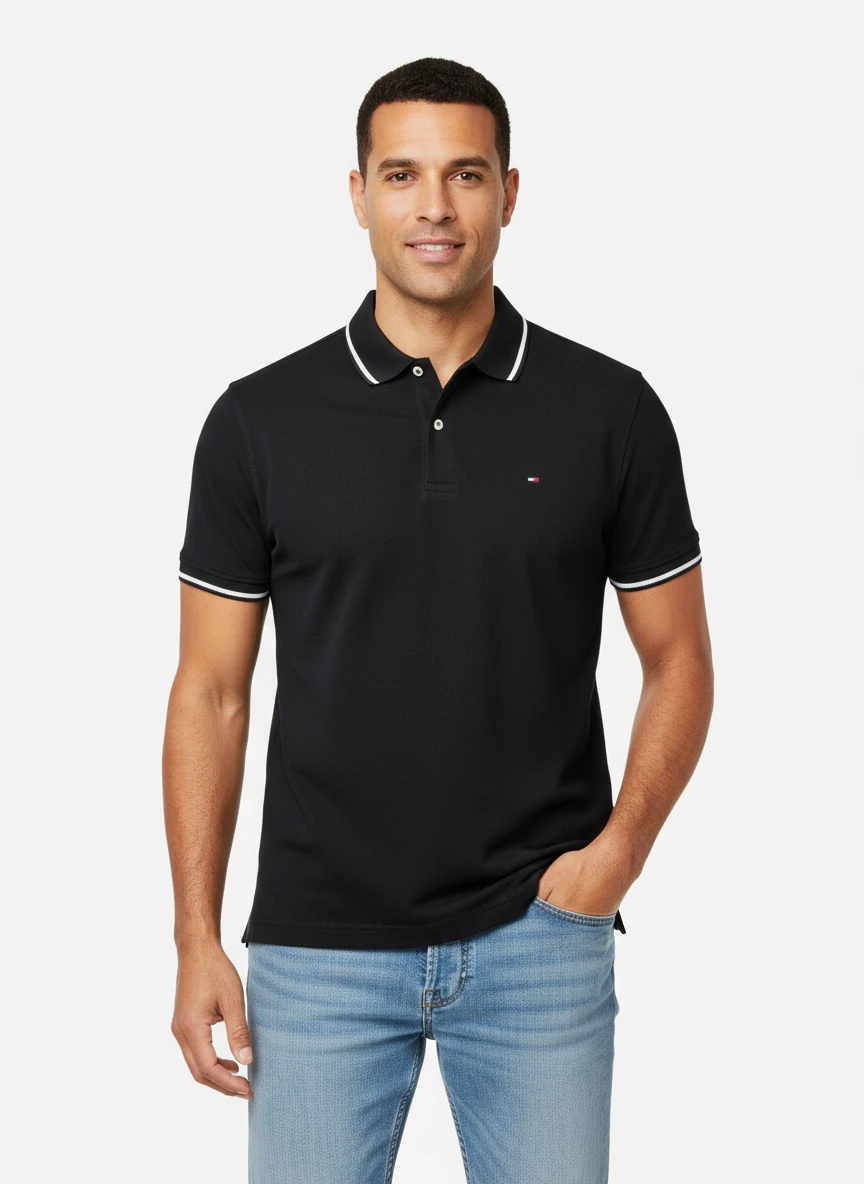 freepik__modelo-latino-de-35-aos-utilizando-el-polo-camiser__46880 Camisero TH - Imagen 1