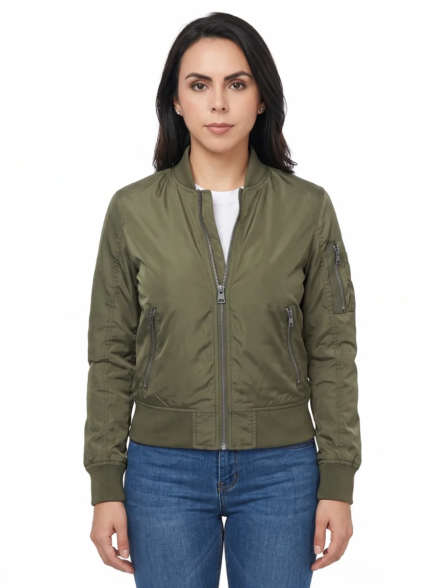 5e782815-3c8b-4f84-b926-72c3a20bce0a.webp Casaca Levis - Imagen 1