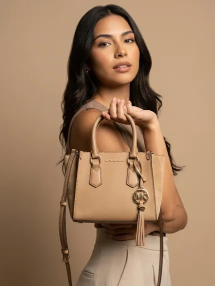 Cartera MK mini KRIS en modelo