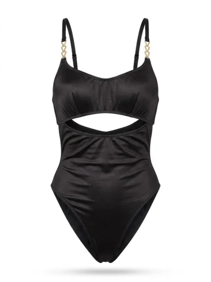 Traje de baño negro satinado con abertura